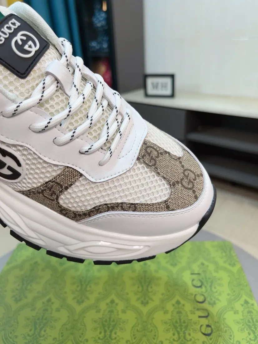 Men's shoes 💰458🌹🌹[GUCCI] Gucci's new lace-up casual men's shoes are on the market first, and the materials and workmanship are superior to all versions on the market. The highest quality shipped first-layer cowhide with imported original perforated materials➕Genuine leather lining, privately molded soft outsole, high foot comfort, imported special materials highlight the brand's unique charm, high-end customization 38-44